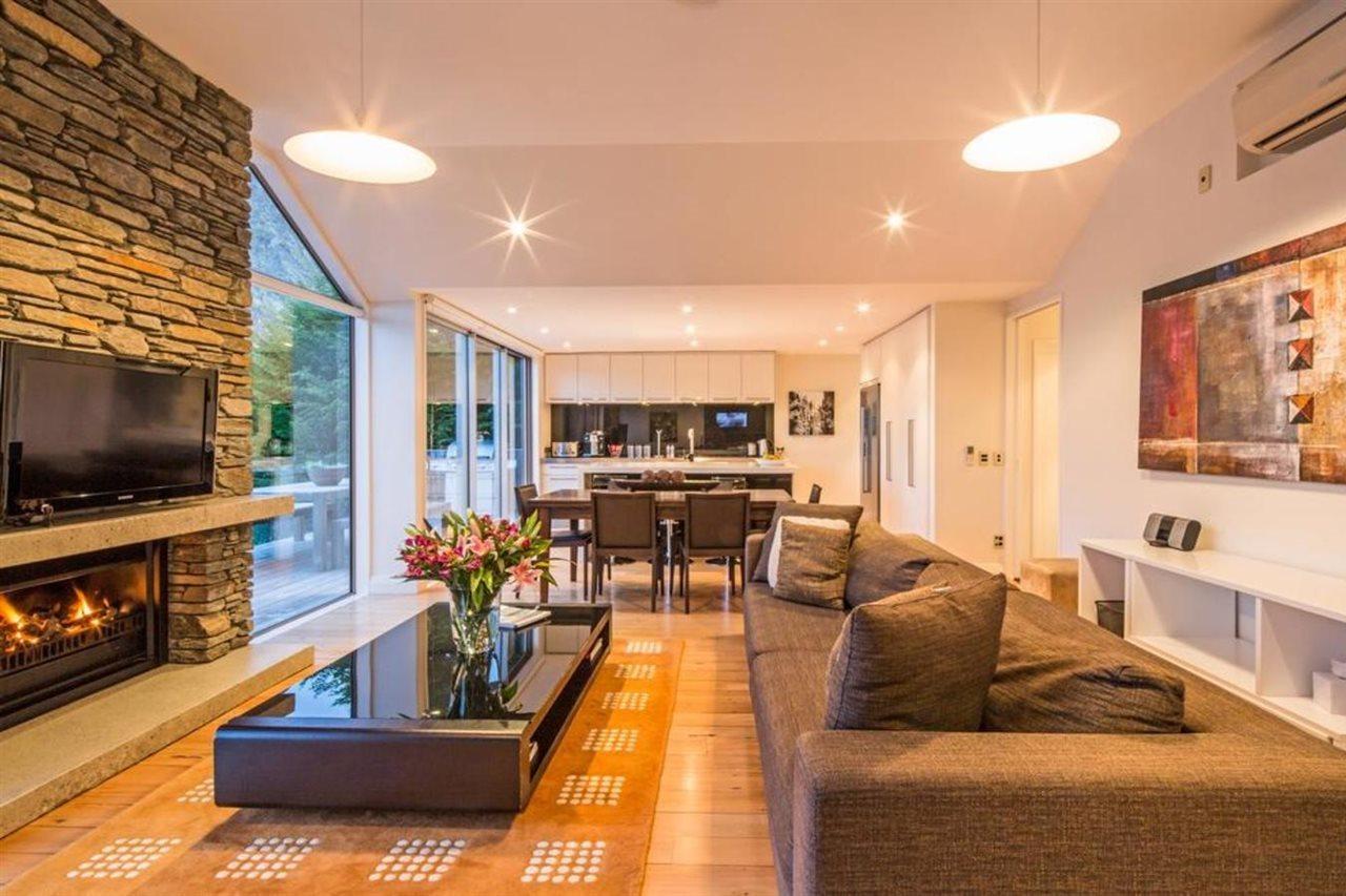 Riverview Retreat Holiday Home By Majordomo Queenstown Dış mekan fotoğraf