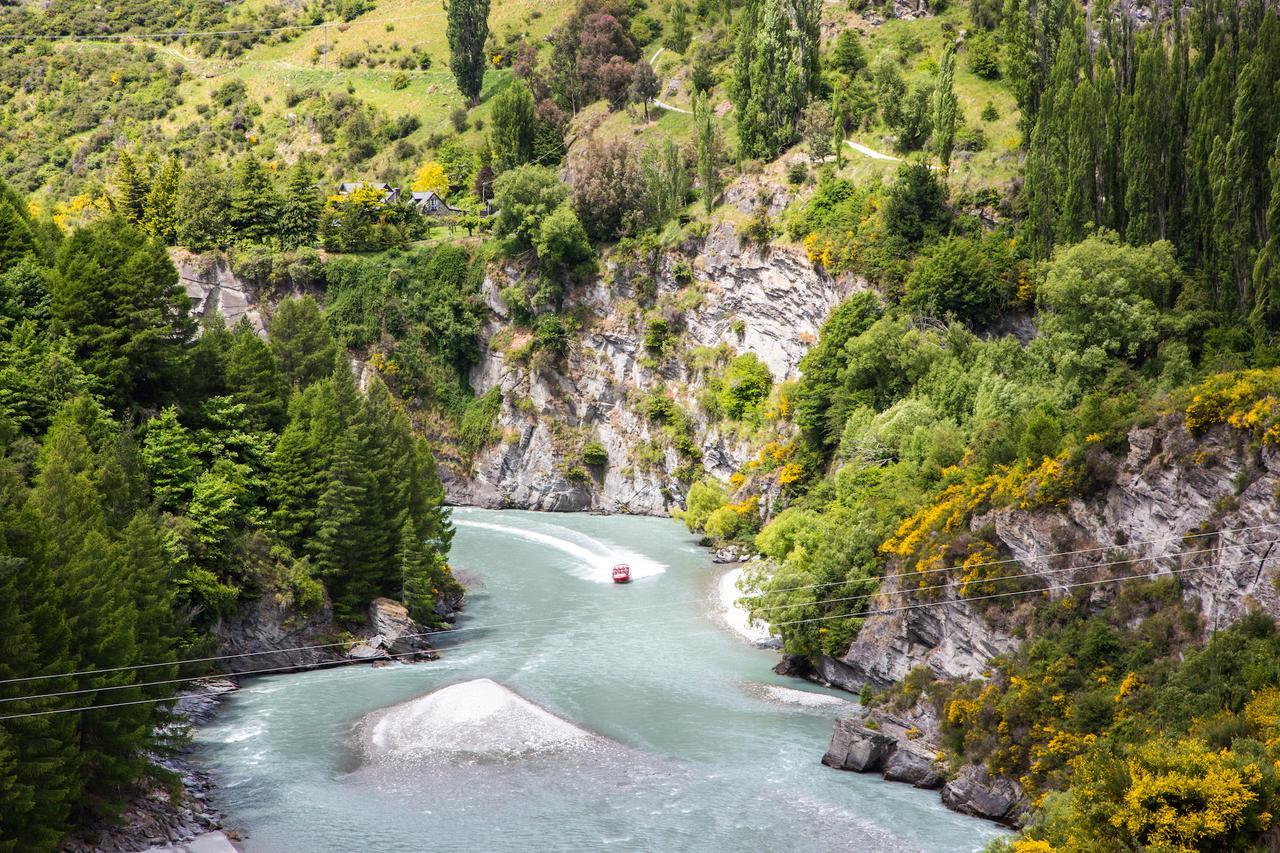 Riverview Retreat Holiday Home By Majordomo Queenstown Oda fotoğraf